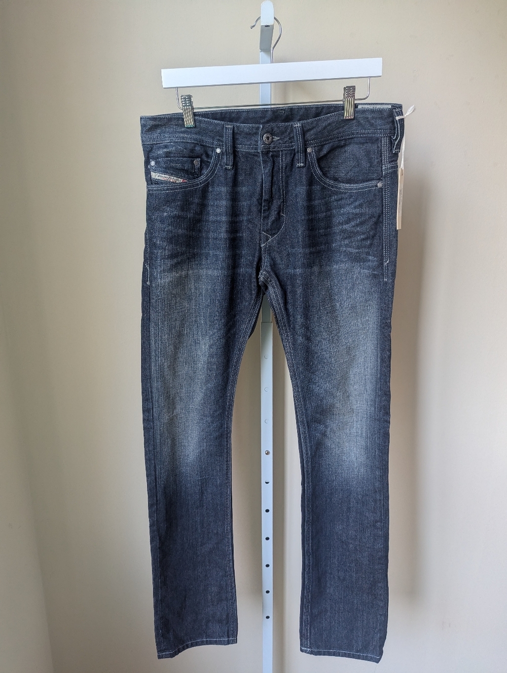 *Men's* Diesel Thanaz jeans size 31W 32L NWT discontinued